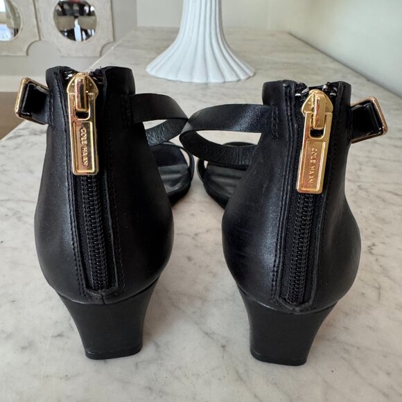 Cole Haan Women's flats - Picture 2 of 5